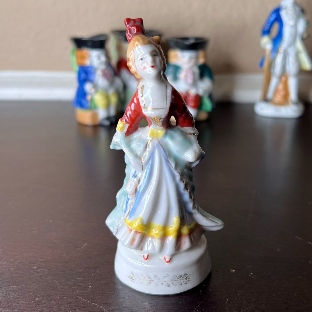 Vintage 1940's Made in Occupied Japan Colonial Lady w Parasol, Victorian Decor